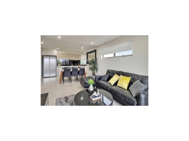 1-3 Cremin, Upper Mount Gravatt QLD 4122