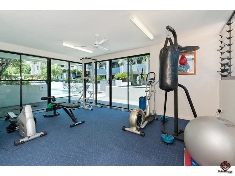 18/26 Holland Street, Toowong QLD 4066