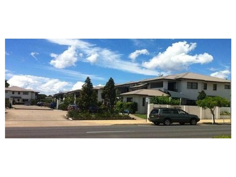 70 Main St, Pialba QLD 4655