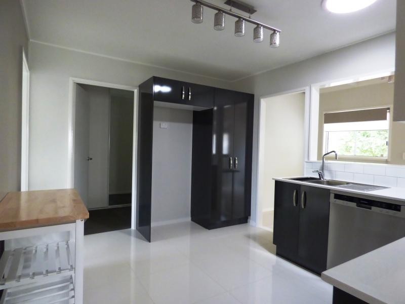 42 Fairland St, Mount Gravatt East QLD 4122