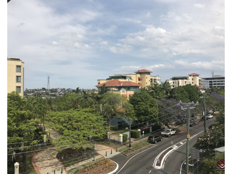 42 Newstead Terrace, Newstead QLD 4006