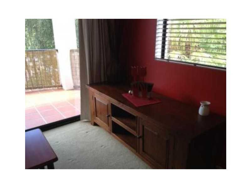 Chevron Island QLD 4217