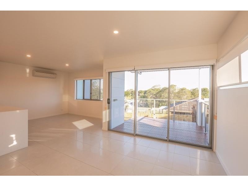 8 Russell Street, Everton Park QLD 4053