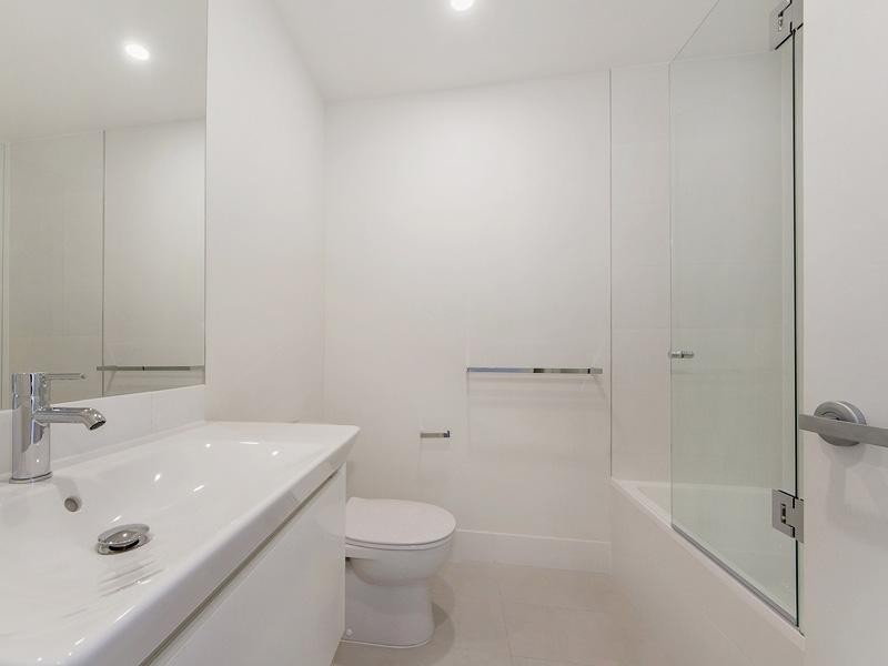 8 Russell Street, Everton Park QLD 4053