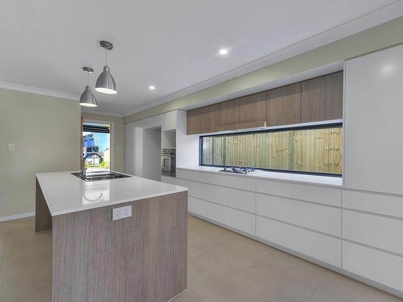 4 Bland Street, Coopers Plains QLD 4108