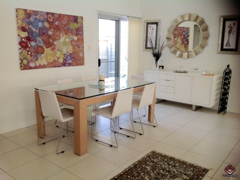 Hope Island QLD 4212