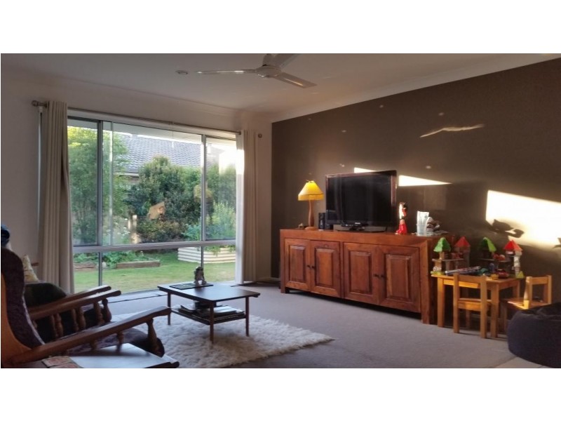 72 Sugar Glider Drive, Pottsville NSW 2489