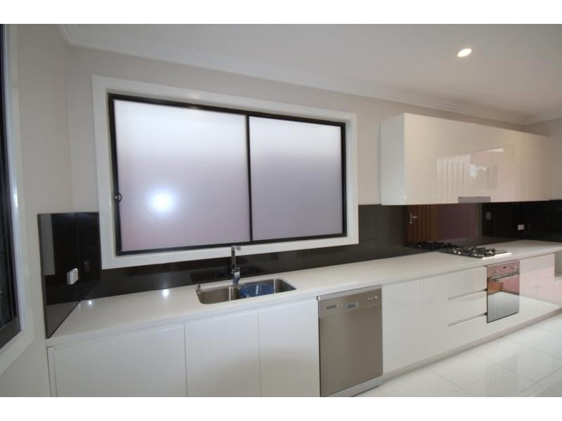 4 / 86 Grace Street, Wulkuraka QLD 4305