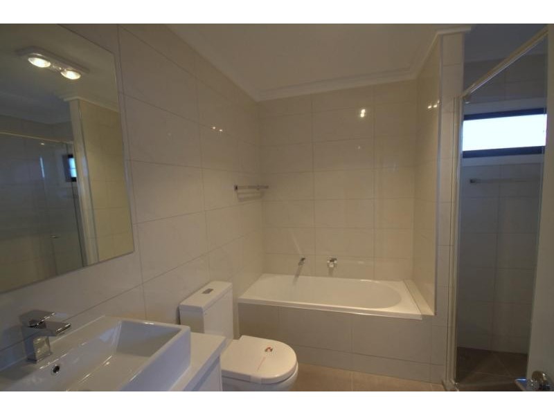 4 / 86 Grace Street, Wulkuraka QLD 4305