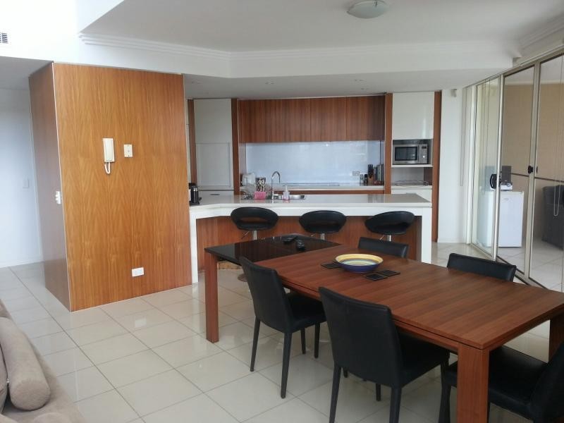 182/251 Varsity pde, Varsity Lakes QLD 4227