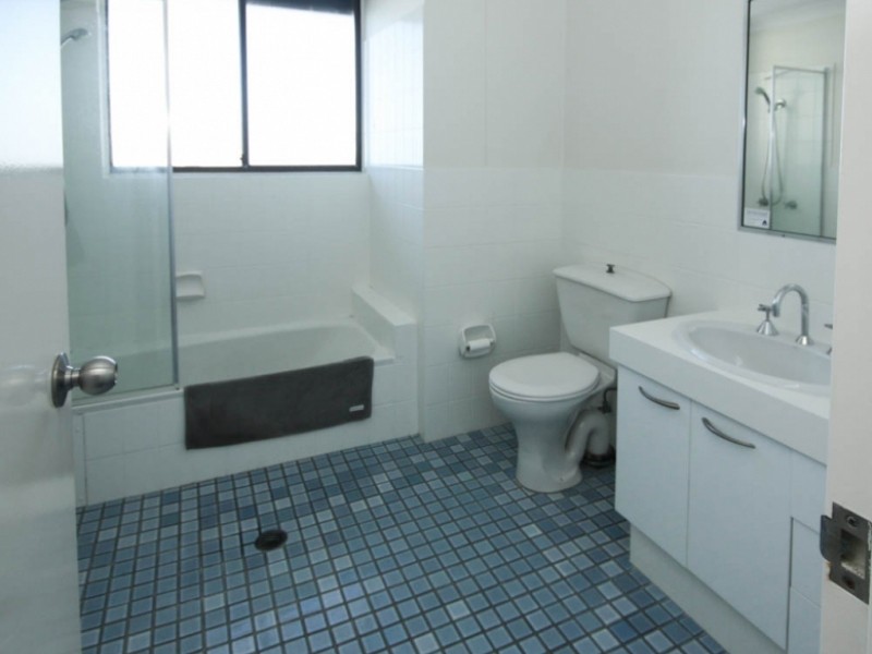 72 / 9 Bayview Street, Runaway Bay QLD 4216