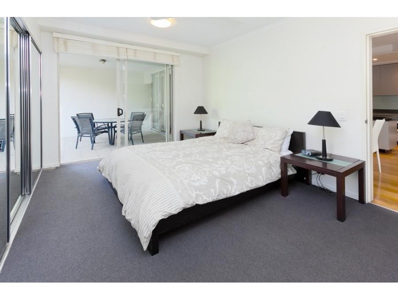 402/42 Newstead Terrace, Newstead QLD 4006