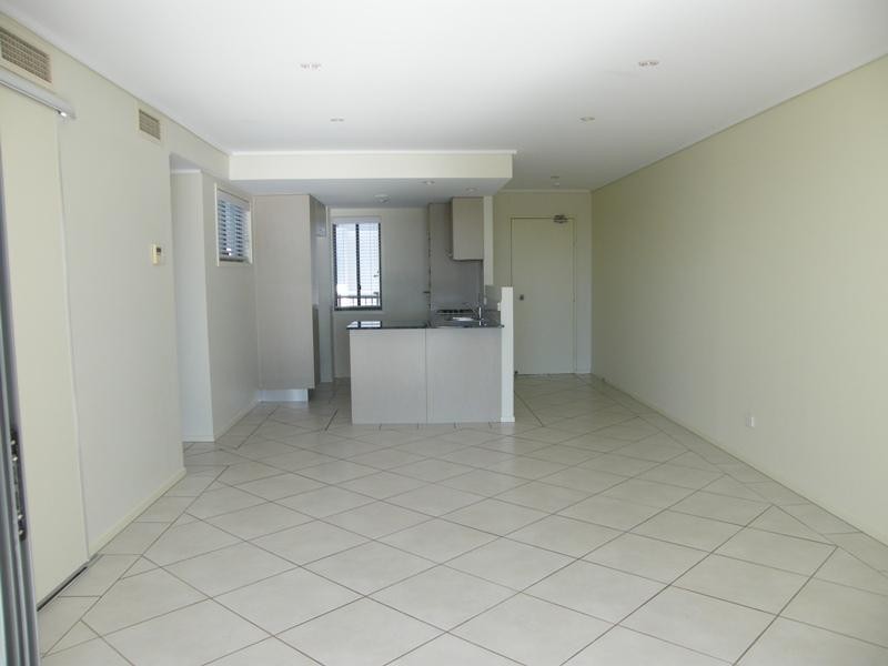 57 / 4 Grand Parade, Parrearra QLD 4575
