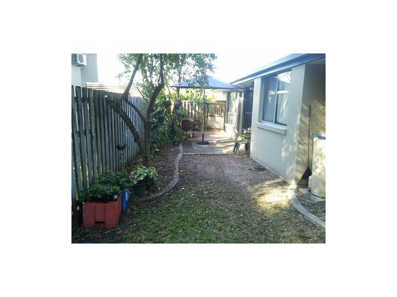 16/6 Buddy Holly Close, Parkwood QLD 4214