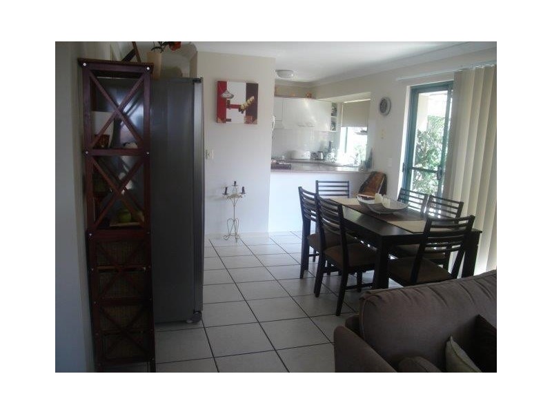 16/6 Buddy Holly Close, Parkwood QLD 4214