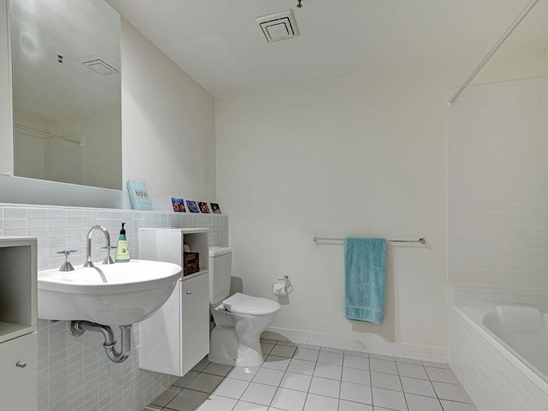 218 / 64 Macquarie Street, Teneriffe QLD 4005