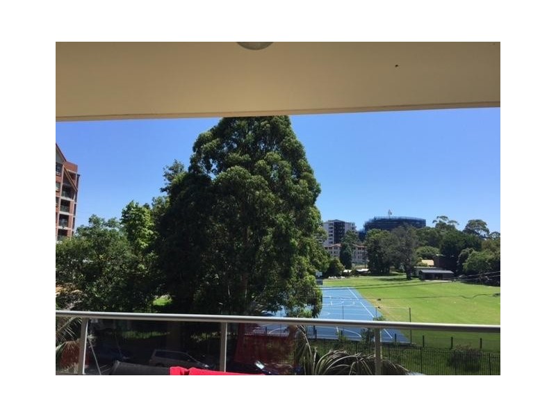 162/8-12 Thomas Street, Waitara NSW 2077