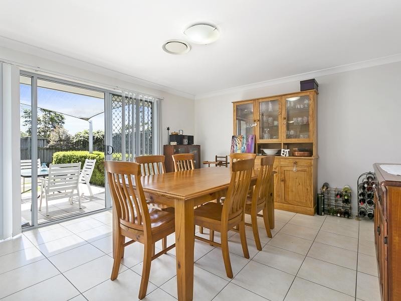 17 / 110 Lexey Crescent, Wakerley QLD 4154