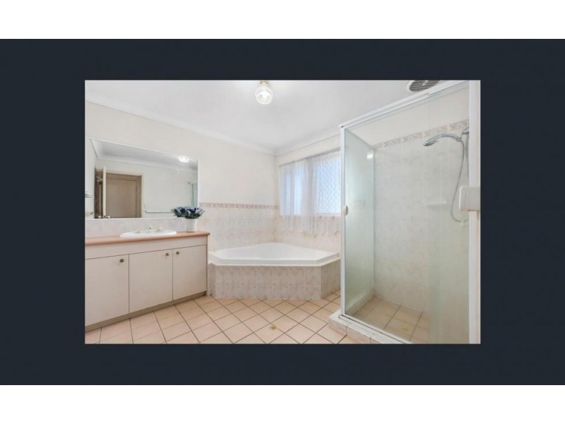 19 Strathaird Place, Parkinson QLD 4115