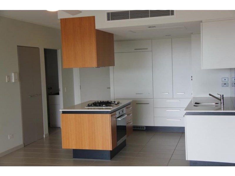 1305 6 mariners drive, Townsville City QLD 4810