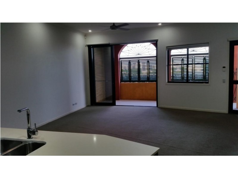 38 / 3030 The Boulevard, Carrara QLD 4211