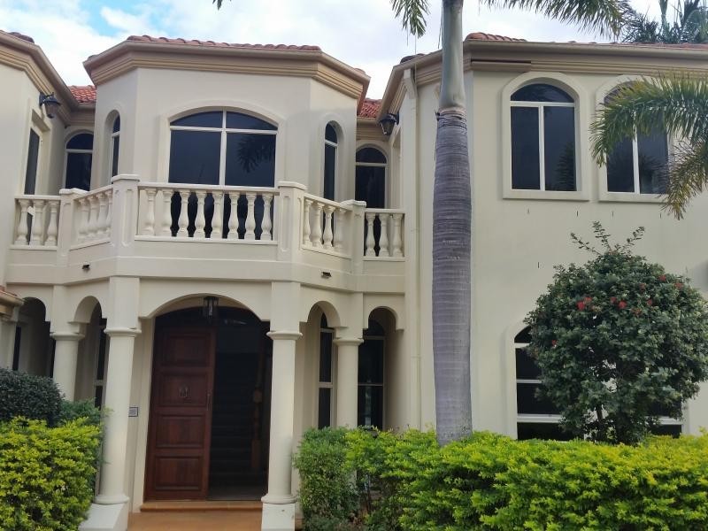 1009 Rosebank Way, Hope Island QLD 4212