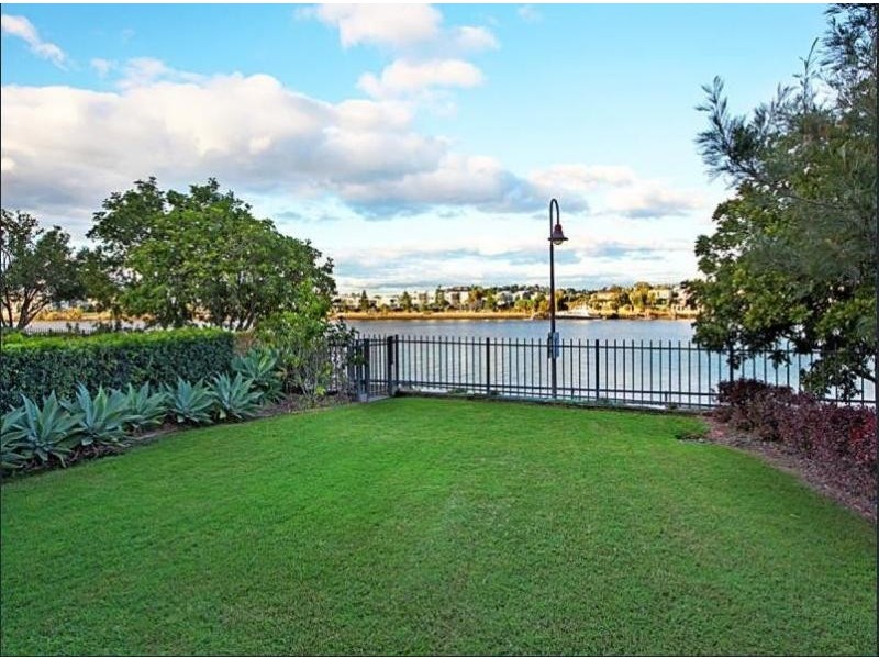 135 Macquarie Street, Teneriffe QLD 4005