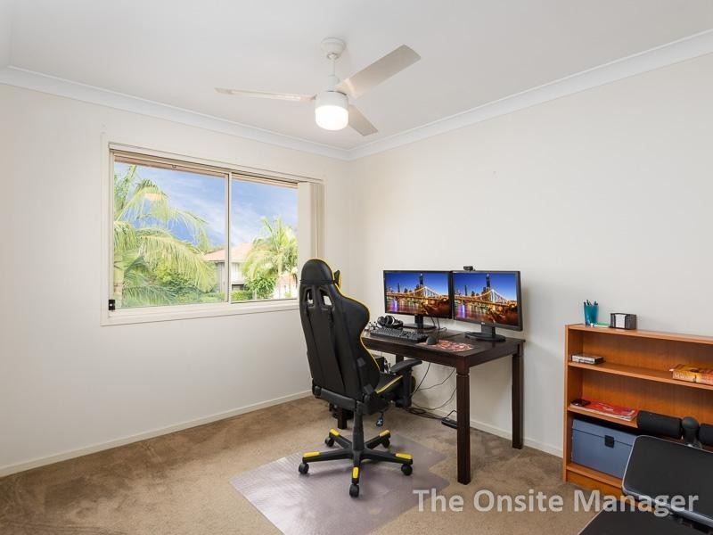 32 Earnshaw Street, Calamvale QLD 4116