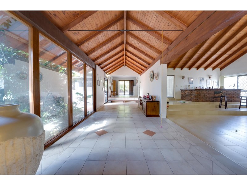 21 Ruth Terrace, Oxenford QLD 4210