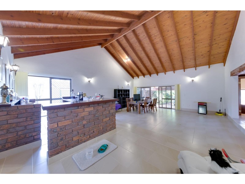 21 Ruth Terrace, Oxenford QLD 4210