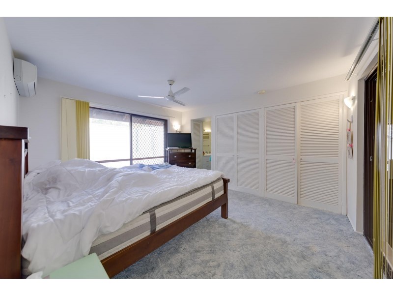 21 Ruth Terrace, Oxenford QLD 4210