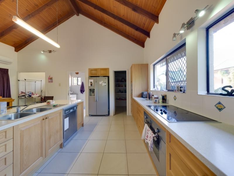 21 Ruth Terrace, Oxenford QLD 4210