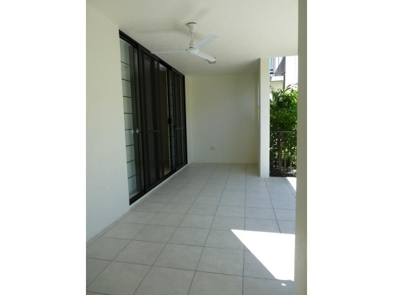 1/6-24 Henry Street, West End QLD 4810