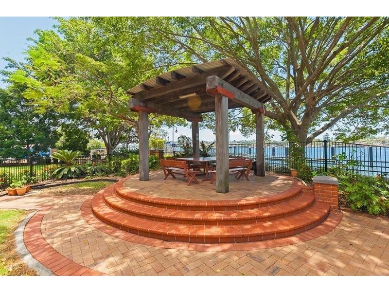 53 Vernon Terrace, Teneriffe QLD 4005