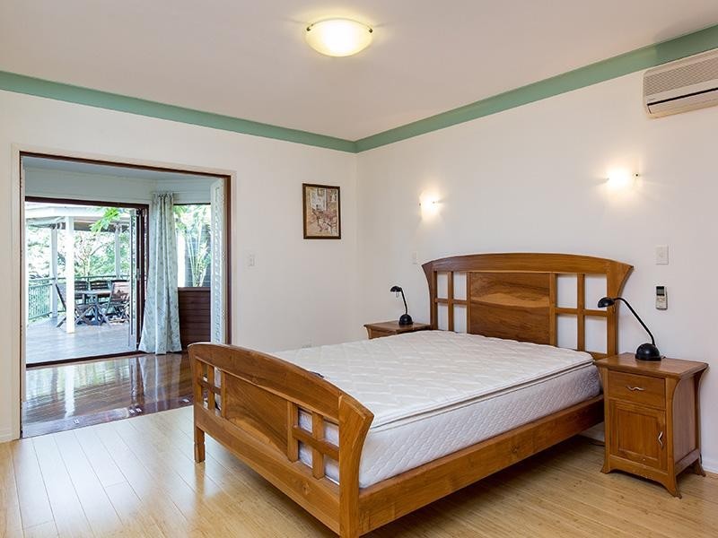 34 Simpsons Road, Bardon QLD 4065