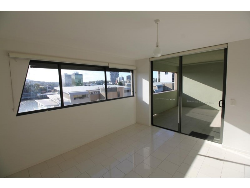 1721/ 8 Musgrave St, West End QLD 4101