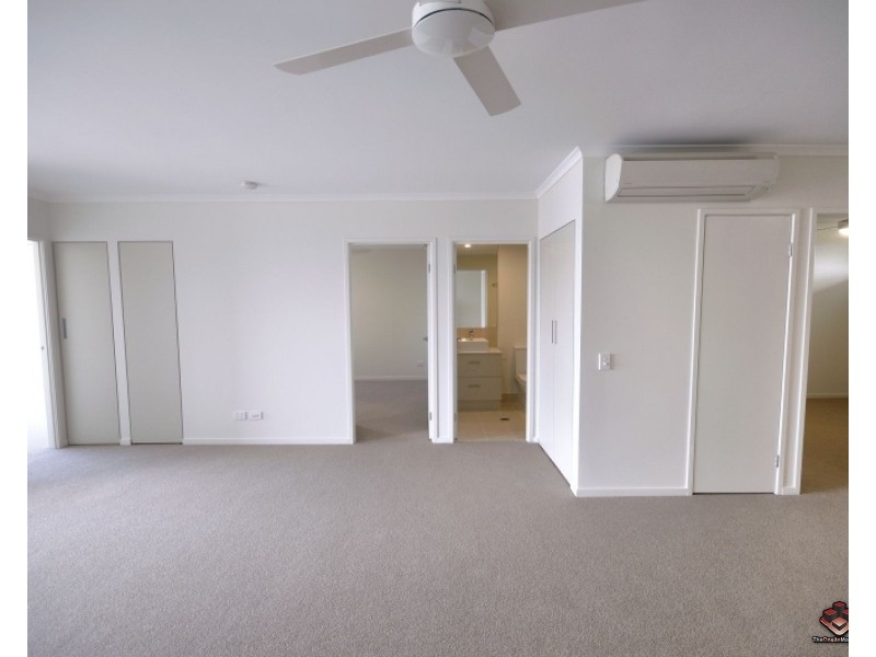 54 Slobodian Avenue, Eight Mile Plains QLD 4113