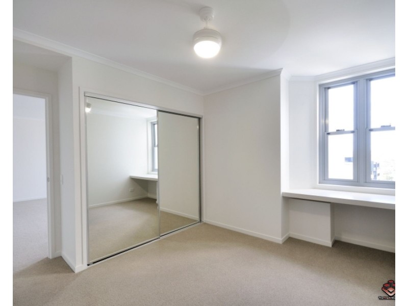 54 Slobodian Avenue, Eight Mile Plains QLD 4113