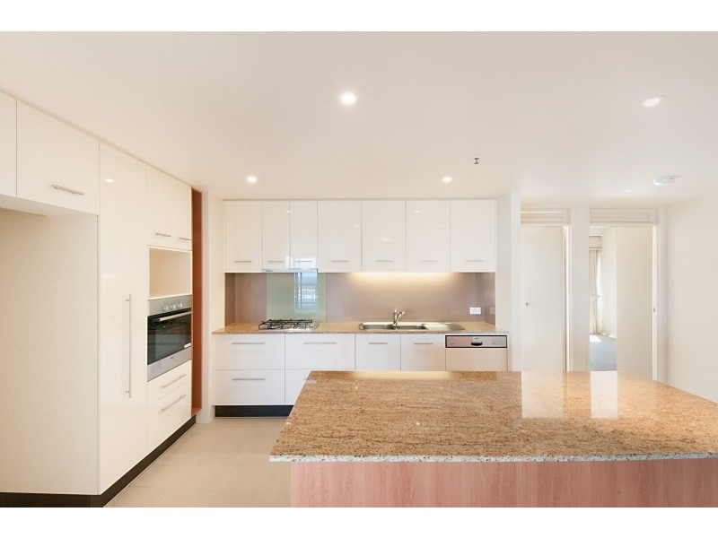 105 Scarborough Street, Southport QLD 4215