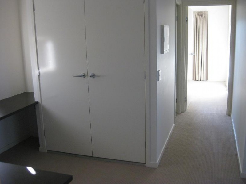 131/95 Clarence Road, Indooroopilly QLD 4068
