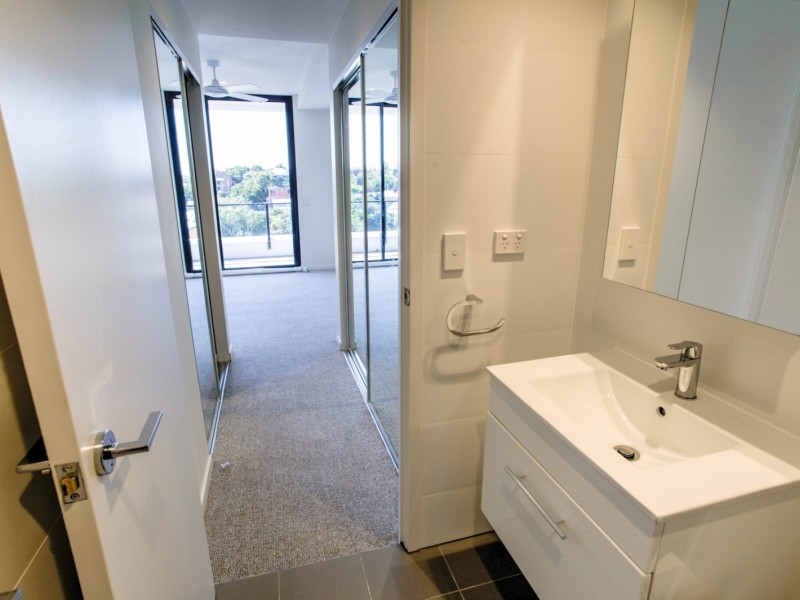 2 Maryvale Street, Toowong QLD 4066