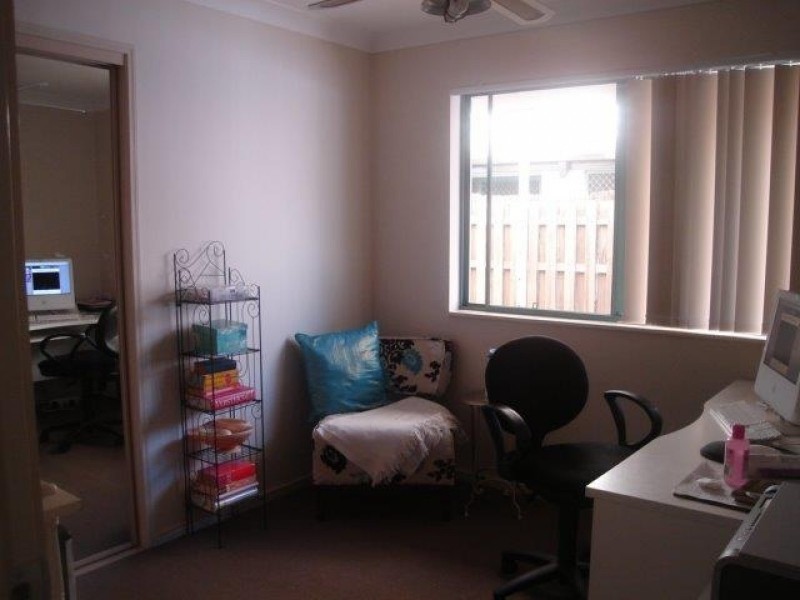 6 Buddy Holly Close, Parkwood QLD 4214