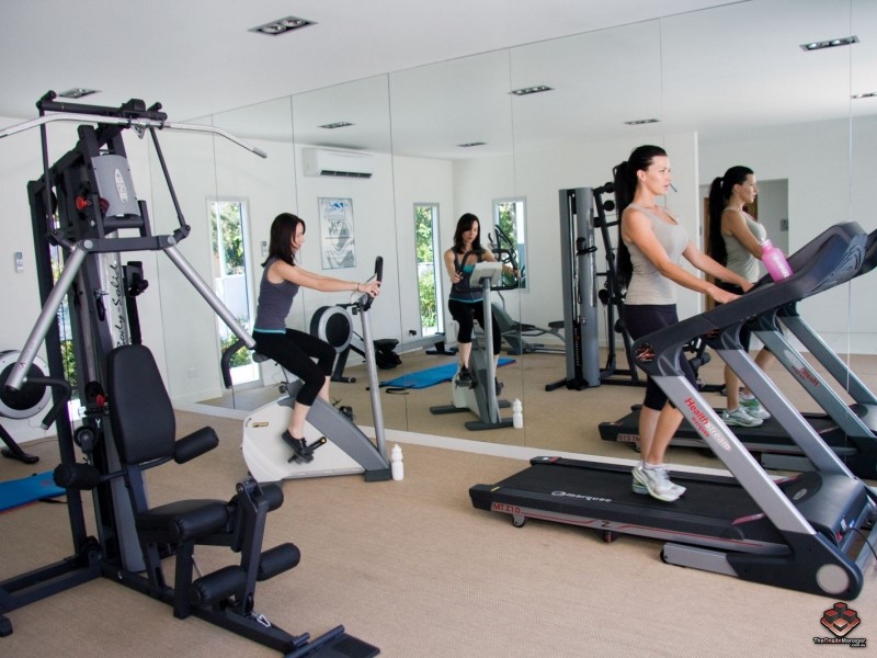 430 Marine Parade, Biggera Waters QLD 4216