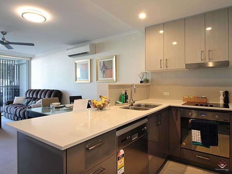 66 Slobodian Avenue, Eight Mile Plains QLD 4113