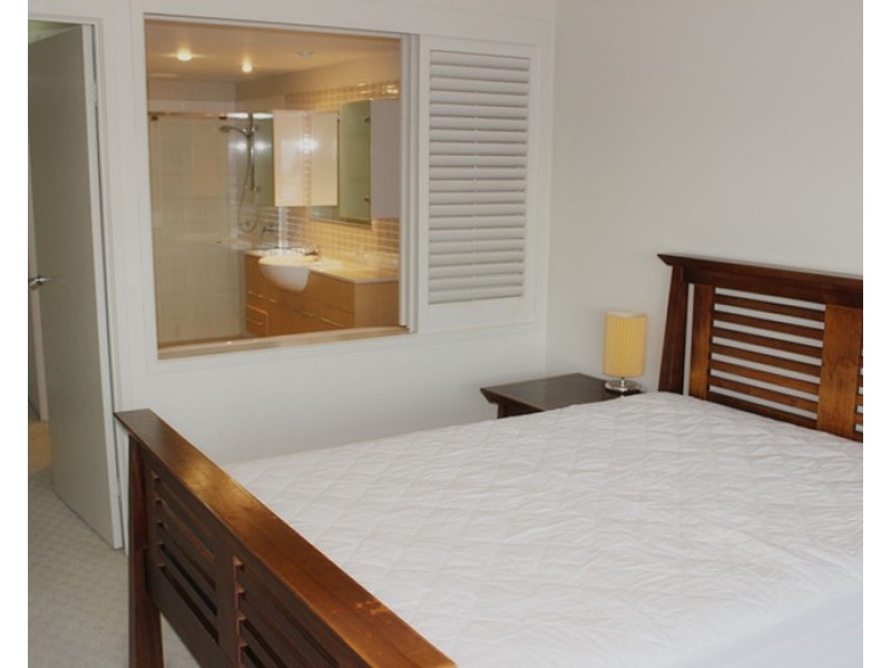 105 Scarborough Street, Southport QLD 4215