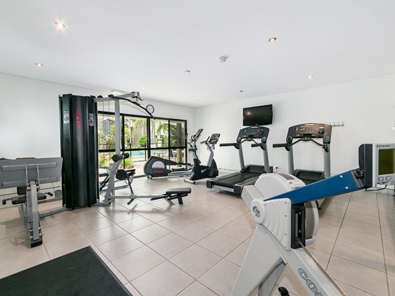 16 Surbiton Court, Carindale QLD 4152