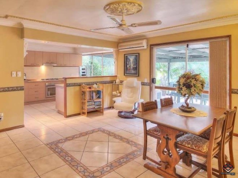 100 kallioota, Greenbank QLD 4124