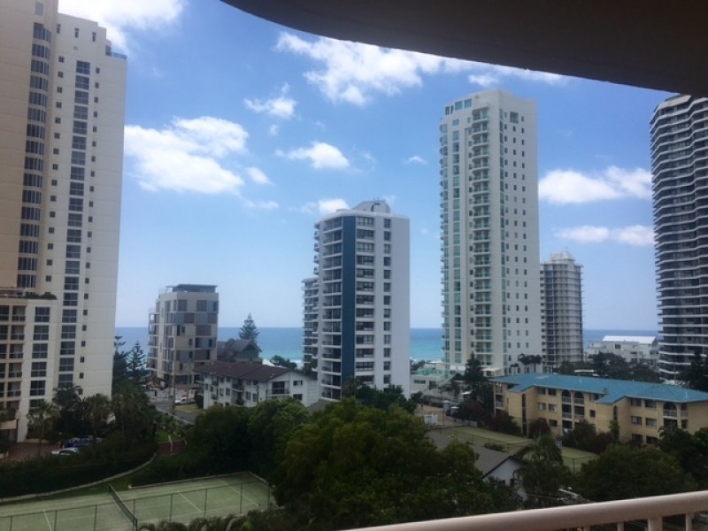 1 Peak Avenue, Main Beach QLD 4217