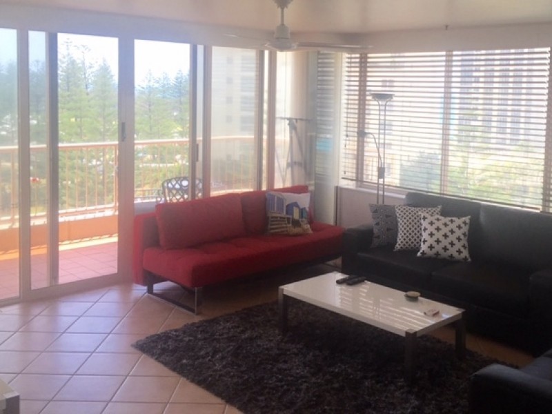 1 Peak Avenue, Main Beach QLD 4217