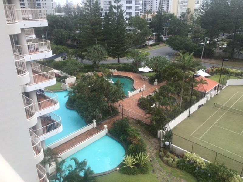1 Peak Avenue, Main Beach QLD 4217
